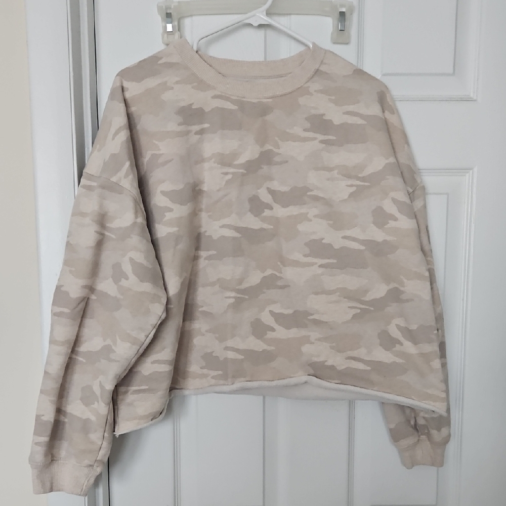 American Eagle Outfitters Cream Knit Sweater